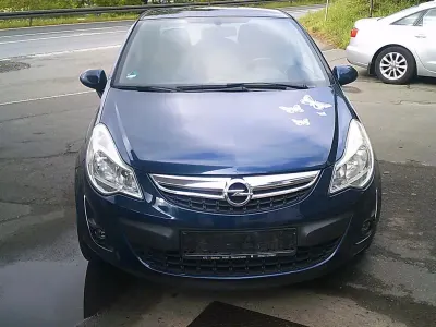 Używany Opel Corsa 87 KM (63 kW) 2013 Niebieski Hatchback