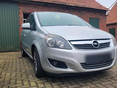 Gebraucht Opel Zafira 120 PS (88 kW) 2010 Silber Van / Kleinbus