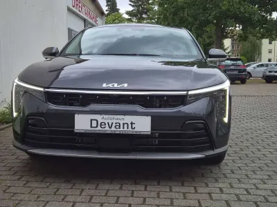 Neu Kia K4 Platinum 179 PS (131 kW) 2026 Interstellar gray Limousine