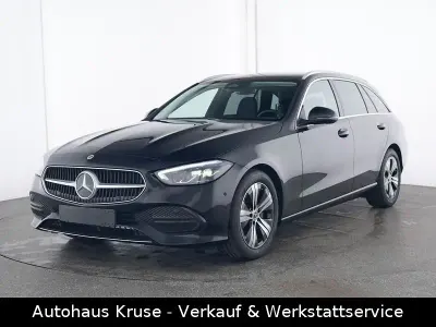 Gebraucht Mercedes C180 Avantgarde 170 PS (125 kW) 2024 Schwarz Limousine