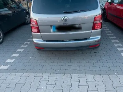 Gebraucht VW Touran 140 PS (102 kW) 2009 Silber Van / Kleinbus