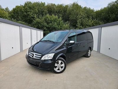 Schwarz Gebraucht 2012 Mercedes Viano Van / Kleinbus | 15.499 € (Fairer Preis)