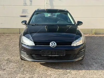 Gebraucht VW Golf VII LOUNGE 110 PS (80 kW) 2015 Schwarz Kombi