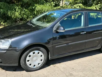 Gebraucht VW Golf IV 2004 Schwarz Kleinwagen
