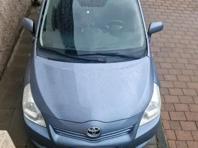 Gebraucht Toyota Verso 147 PS (108 kW) 2010 Blau Van / Kleinbus