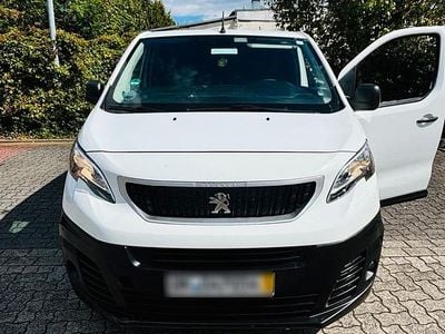 Gebraucht Peugeot Expert 124 PS (91 kW) 2021 Weiß Van