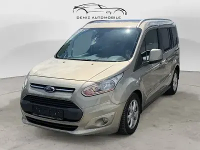 Gebraucht Ford Tourneo Connect Titanium 116 PS (85 kW) 2015 Silber Van / Kleinbus