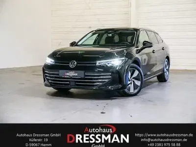 Gebraucht VW Passat Business 150 PS (110 kW) 2025 Grenadillschwarz metallic Kombi