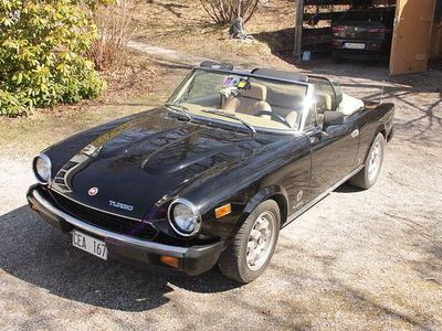 Gebraucht Fiat 124 Spider 184 PS (135 kW) 1981 Schwarz Cabrio