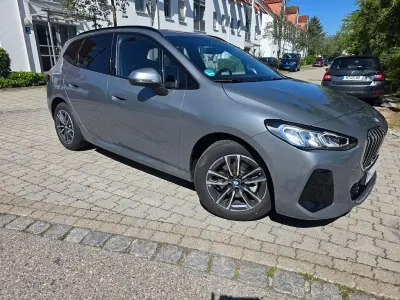 Gebraucht BMW 225 Shadowline 224 PS (164 kW) 2025 Grau Kombi