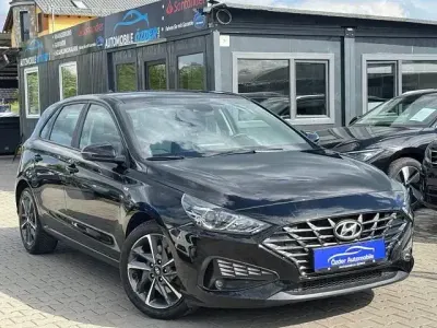 Gebraucht Hyundai i30 Trend 120 PS (88 kW) 2023 Andere Limousine