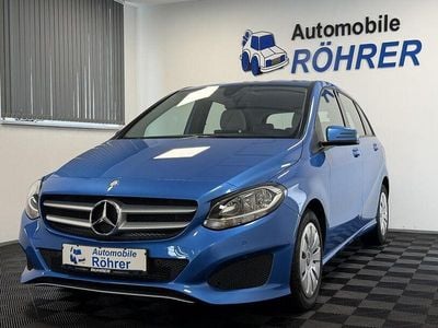 Usata Mercedes B200 156 CV (114 kW) 2015 Blu Monovolume
