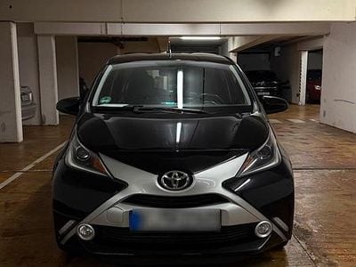 Gebraucht Toyota Aygo X-play 69 PS (50 kW) 2017 Schwarz Kleinwagen