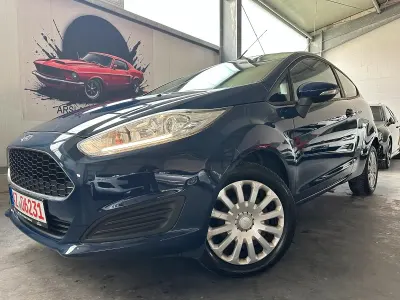 Gebraucht Ford Fiesta Trend 97 PS (71 kW) 2017 Blau Kleinwagen