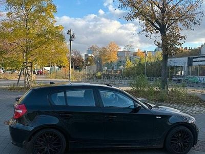 Schwarz Gebraucht 2007 BMW 116 Kleinwagen | 5.500 € (Fairer Preis)