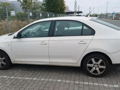Gebraucht Seat Toledo 105 PS (77 kW) 2014 Weiß Kleinwagen
