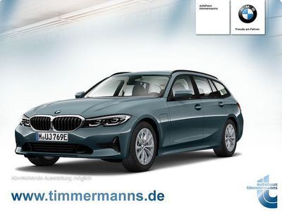 Blau Gebraucht 2021 BMW 330e Sport Line Kombi | 29.590 € (Fairer Preis)
