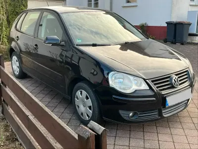 Gebraucht VW Polo 60 PS (44 kW) 2009 Schwarz Kleinwagen