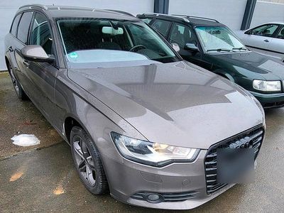 Braun Gebraucht 2011 Audi A6 Kombi | 9.000 € (Teuer)