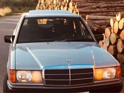 Gebraucht Mercedes 190 Sportline 118 PS (86 kW) 1990 Grau Limousine