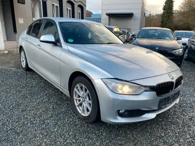 Gebraucht BMW 320 184 PS (135 kW) 2012 Silber Limousine