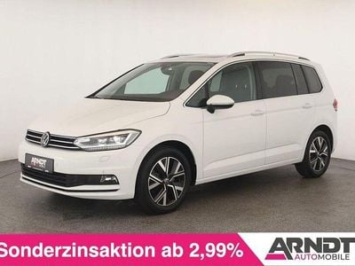 Pure white Gebraucht 2025 VW Touran Highline Van / Kleinbus | 32.884 € (Guter Preis)