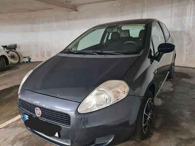 Gebraucht Fiat Grande Punto 65 PS (47 kW) 2009 Grau Kleinwagen