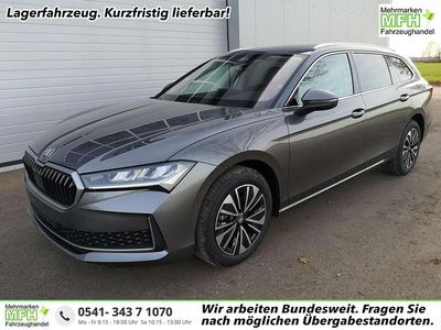 Neu Skoda Superb Selection 220 PS (161 kW) 2025 Graphitgrau metallic Kombi