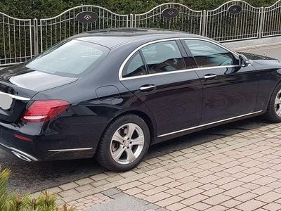 Gebraucht Mercedes E350 Exclusive 258 PS (189 kW) 2016 Schwarz Limousine