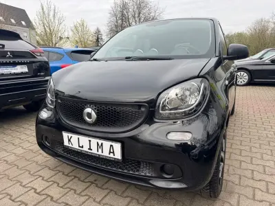 Gebraucht Smart ForFour 61 PS (44 kW) 2016 Schwarz Kleinwagen