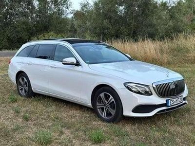 Mercedes E200