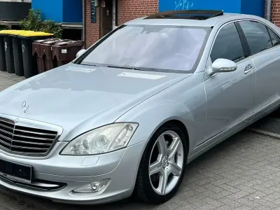 Gebraucht Mercedes S420 Night 320 PS (235 kW) 2009 Iridiumsilber  metalliclack Limousine