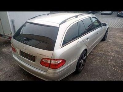 Mercedes E200