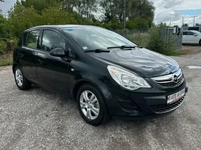 Gebraucht Opel Corsa 101 PS (74 kW) 2013 Schwarz Kleinwagen