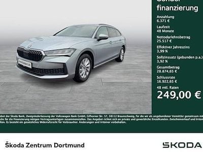 Silber Gebraucht 2025 Skoda Superb Essence Kombi | 31.888 € (Superpreis)