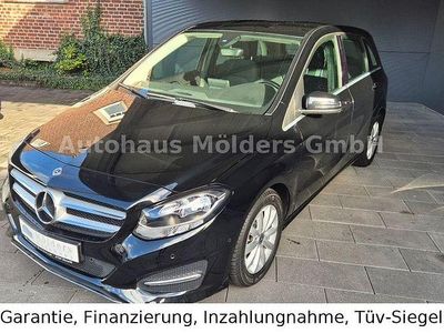 Schwarz Gebraucht 2017 Mercedes 180 Limousine | 18.750 € (Fairer Preis)
