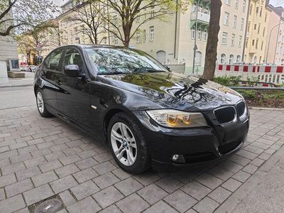 Second-hand BMW 318 143 CP (105 kW) 2009 Negru Berlinǎ