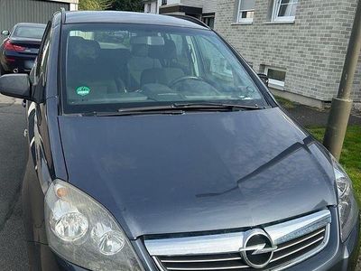 Usata Opel Zafira 140 CV (102 kW) 2010 Monovolume