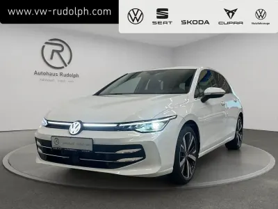 Gebraucht VW Golf VIII Style 150 PS (110 kW) 2025 Pure white Limousine