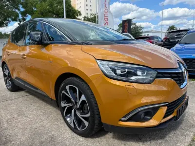 Gebraucht Renault Scénic IV Bose Edition 160 PS (117 kW) 2017 Gold Van / Kleinbus