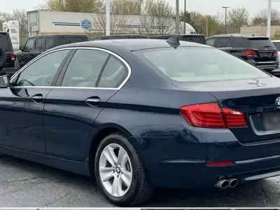 Gebraucht BMW 528 250 PS (183 kW) 2011 Blau Limousine