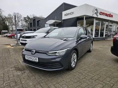 Gebraucht VW Golf VIII Life 150 PS (110 kW) 2020 Grau Kombi