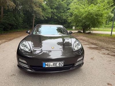 Porsche Panamera 4S