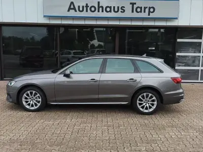 Gebraucht Audi A4 Sport 190 PS (139 kW) 2021 Grau Kombi