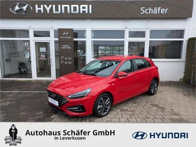 Gebraucht Hyundai i30 Trend 160 PS (117 kW) 2023 Rot Limousine