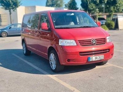 Usata VW Caravelle 131 CV (96 kW) 2005 Rosso Furgone
