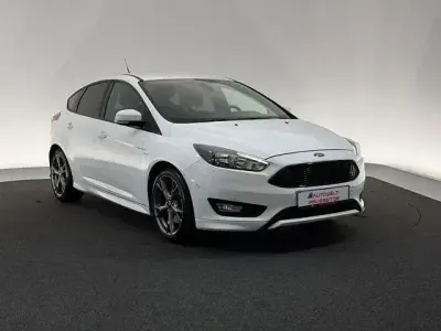 Gebraucht Ford Focus ST-Line 150 PS (110 kW) 2016 Weiß Limousine