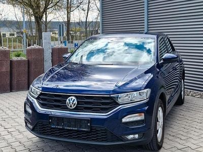 Second-hand VW T-Roc 116 CP (85 kW) 2019 Albastru SUV