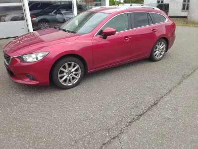Gebraucht Mazda 6 150 PS (110 kW) 2014 Rot Kombi