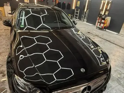 Gebraucht Mercedes E250 Avantgarde 211 PS (155 kW) 2017 Schwarz Limousine